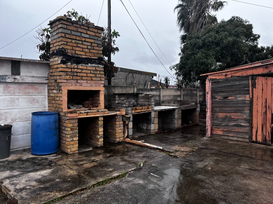 3 Bedroom Property for Sale in Algoa Park Eastern Cape